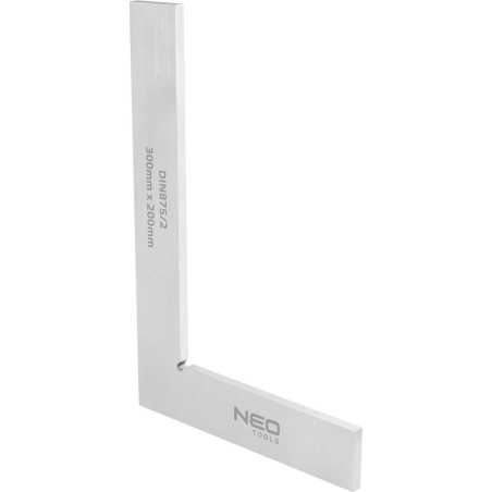 Neo-Winkelprofil (Flachwinkelprofil, DIN 875/2, 300 × 200 mm)