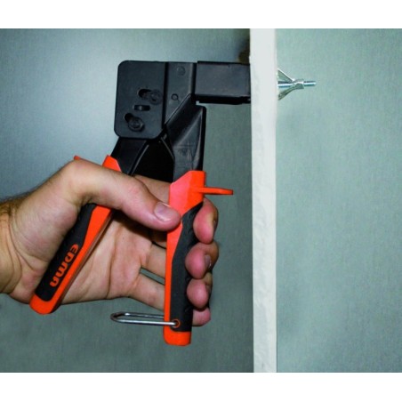 Beschaffung des Supra-fix-Werkzeugs von Edma zum Setzen von Metall-GKP-Dübeln. Für Dübel von 4–8 mm.
