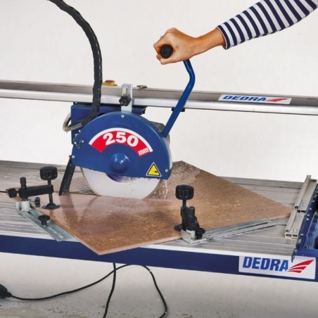 Dedra Kreissäge zum Schneiden von Keramik und Stein, 1150 W (DED7824)